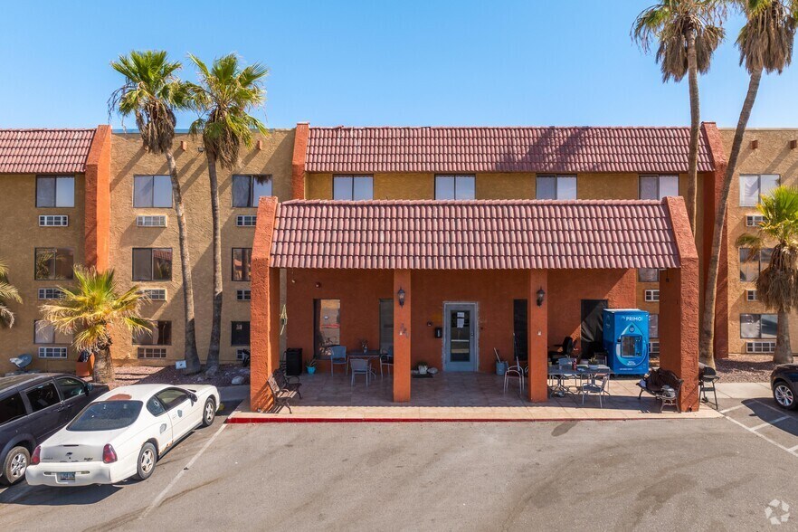 More Photos Of 320 Lee Ave, Bullhead City Apartments For Sale