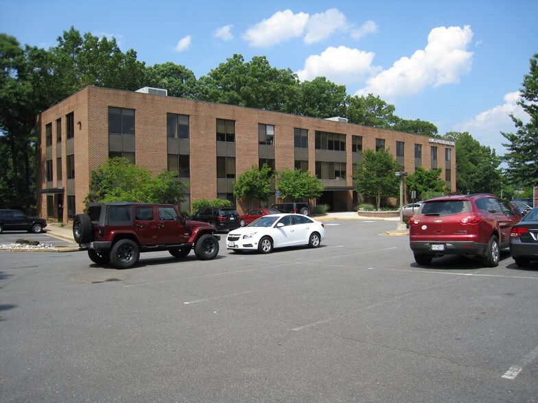 Primary Photo Of 3918 Prosperity Ave, Fairfax Office For Lease