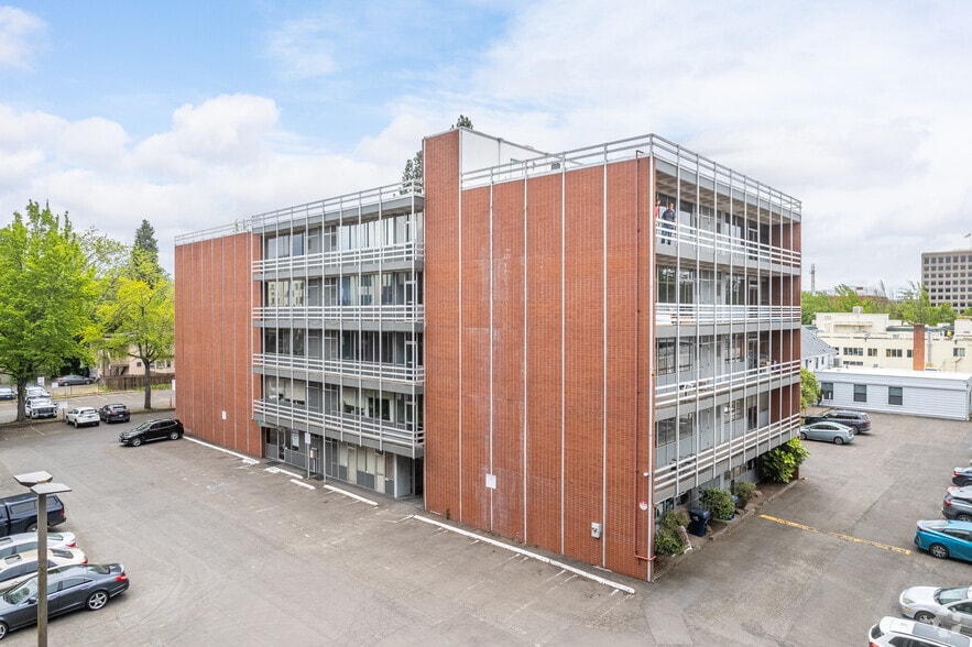 More Photos Of 401 E 10th Ave, Eugene Office For Lease