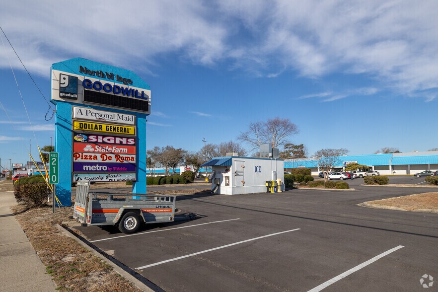More Photos Of 3302-3338 Highway 17 S, North Myrtle Beach Storefront For Lease