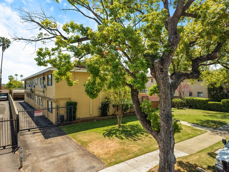 More Photos Of 518 E Washington Blvd, Pasadena Apartments For Sale