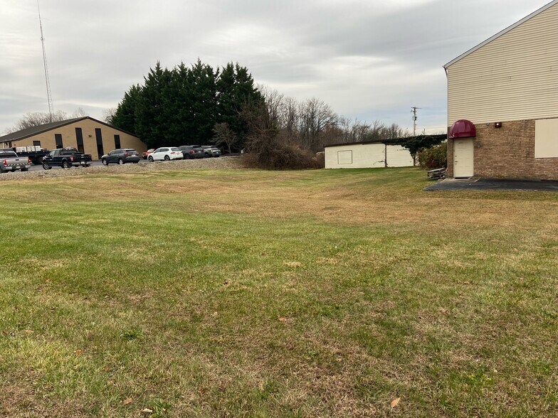 More Photos Of 2101 Bel Air Rd, Fallston Storefront Retail Office For Sale