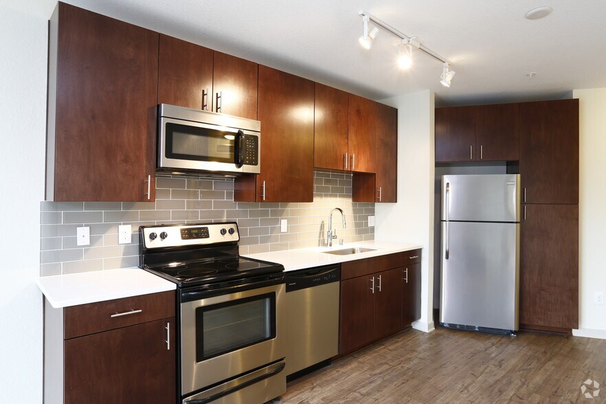 More Photos Of 2424-2434 W Caithness Pl, Denver Apartments For Lease