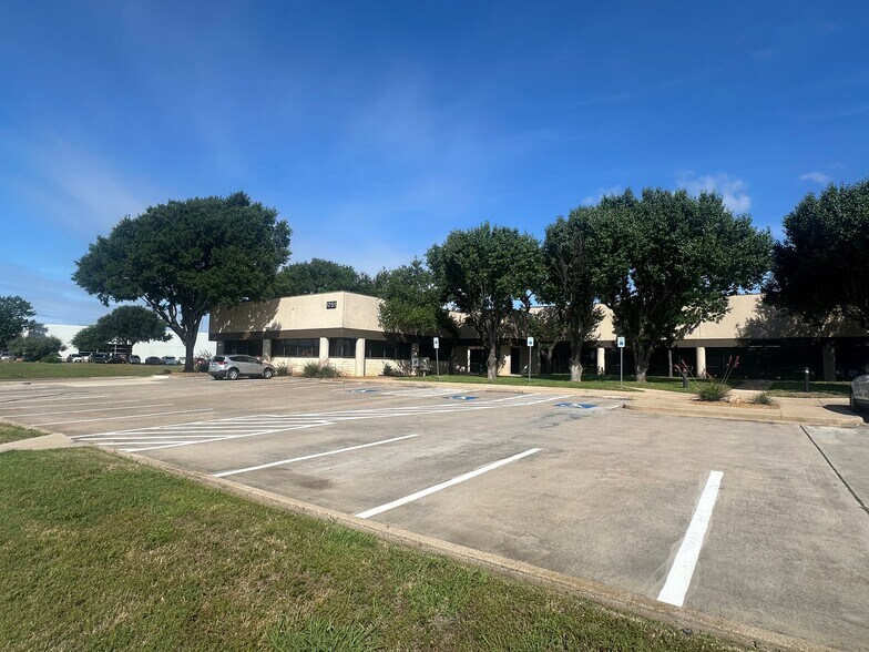 More Photos Of 1751 International Pky, Richardson Unknown For Sale