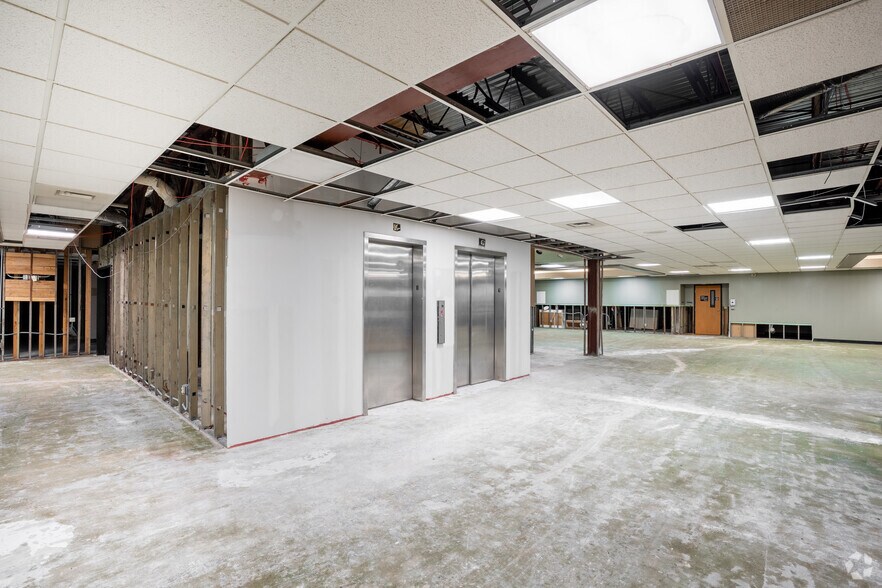 More Photos Of 2100 Regional Medical Dr, Wharton Hospital For Sale