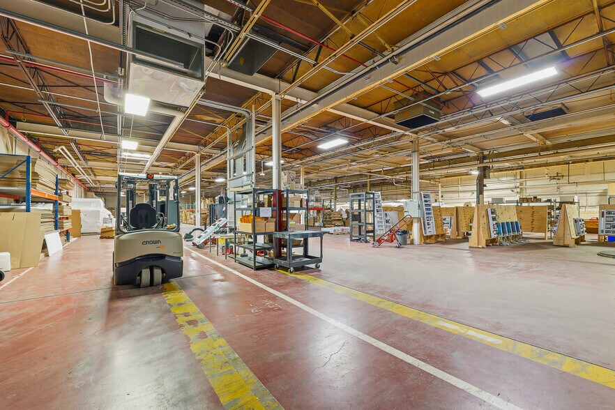 More Photos Of 424 E Oshkosh St, Ripon Manufacturing For Sale