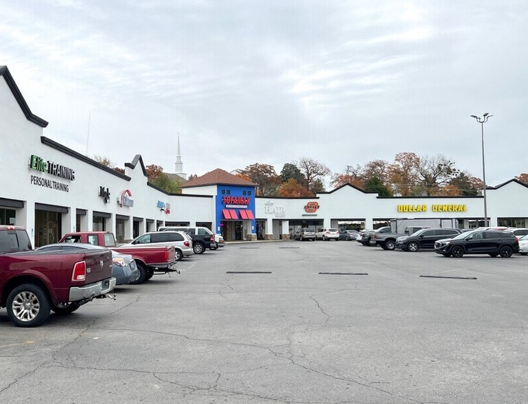 Primary Photo Of 406-546 Plaza Ct, Sand Springs Unknown For Lease