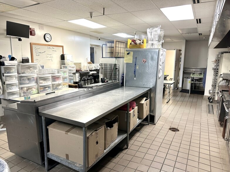 More Photos Of 9915 Apple Ridge Rd, Gaithersburg Religious Facility For Sale