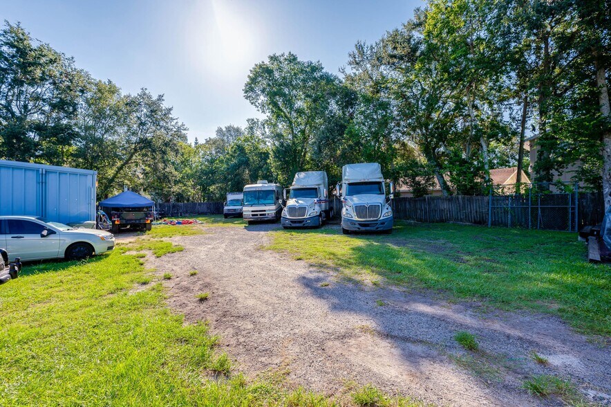 More Photos Of 865 Orange Ave, Daytona Beach Warehouse For Sale