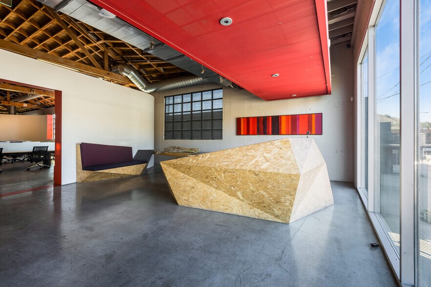 More Photos Of 3644 Eastham Dr, Culver City Loft Creative Space For Lease