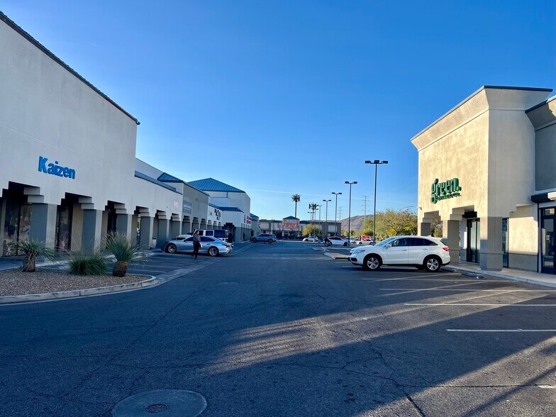More Photos Of 4520 Hualapai Way, Las Vegas Unknown For Lease