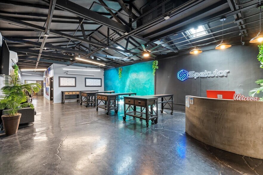 More Photos Of 3642 W 139th St, Hawthorne Movie Radio TVStudio For Lease