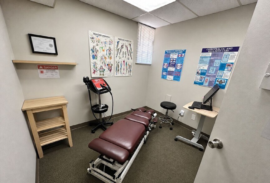 More Photos Of 11404 40 Av NW, Edmonton Schools For Lease