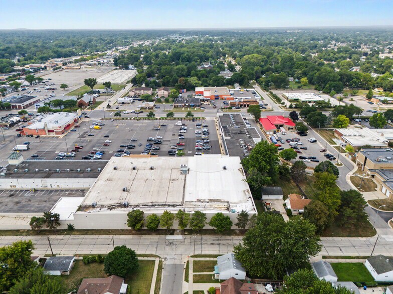 More Photos Of 5866-5870 Middlebelt Rd, Garden City Freestanding For Lease
