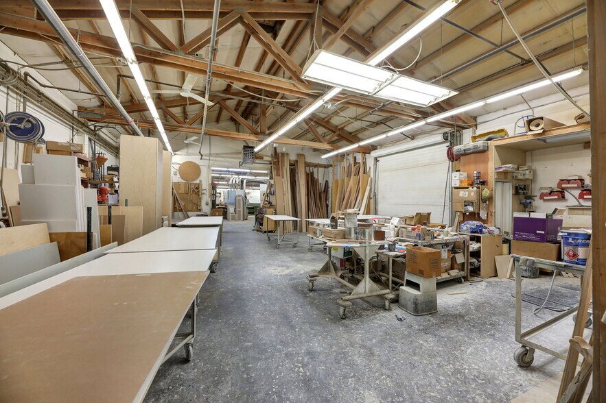 More Photos Of 1063 Beach Ave, Marysville Warehouse For Sale