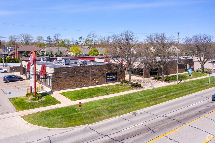 More Photos Of 19171-19191 Merriman Rd, Livonia Unknown For Lease