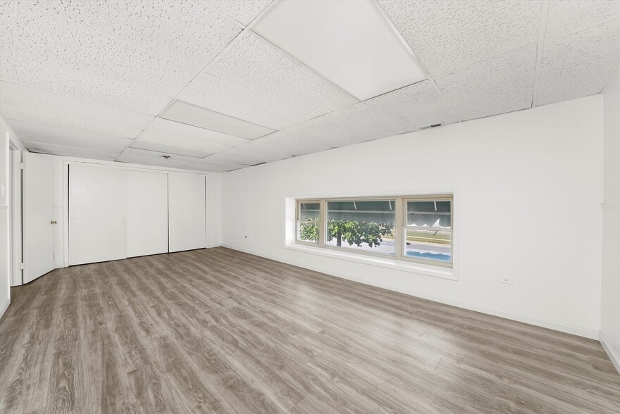 More Photos Of 4135 W 123rd St, Alsip Warehouse For Lease