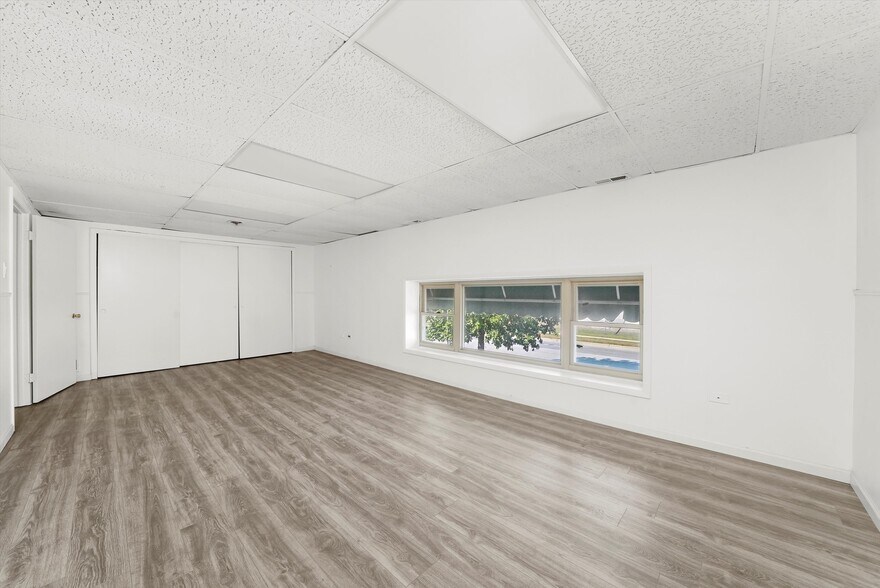 More Photos Of 4135 W 123rd St, Alsip Warehouse For Lease