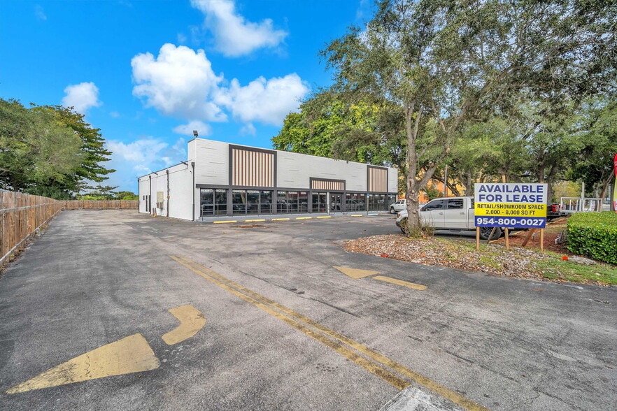 More Photos Of 1920-1934 Stirling Rd, Dania Beach Freestanding For Lease