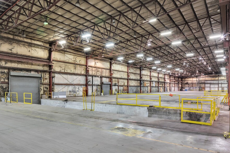 More Photos Of 426 Industrial Blvd, Kearneysville Manufacturing For Lease