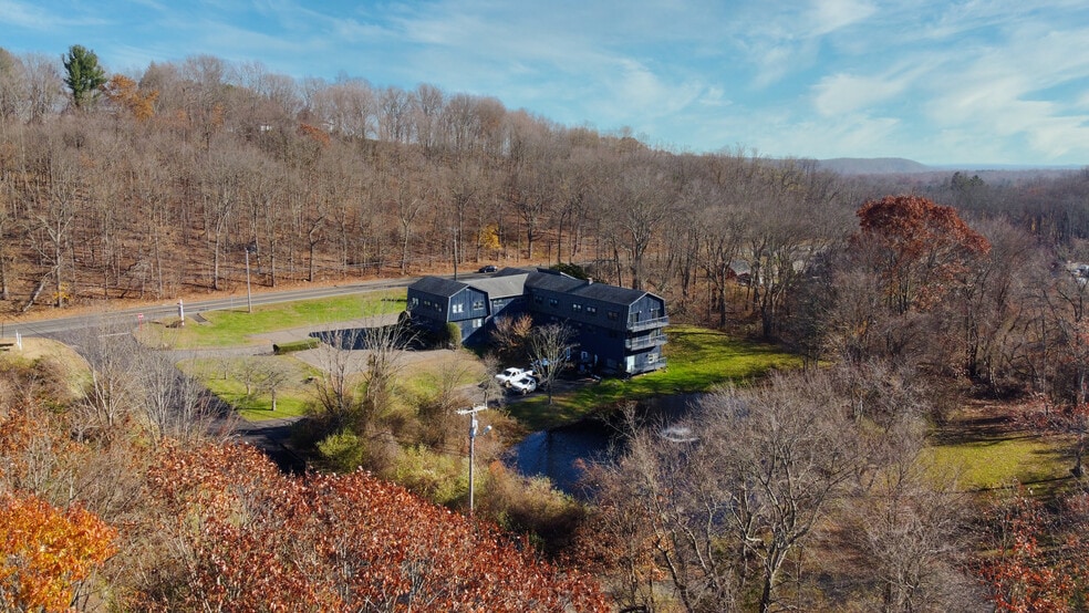 More Photos Of 23 Amity Rd, Bethany Medical For Lease