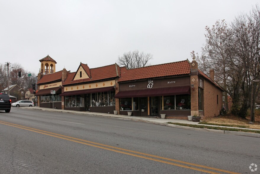 More Photos Of 400-408 E 63rd St, Kansas City Storefront For Sale