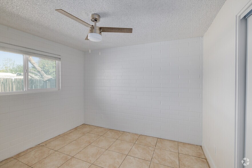 More Photos Of 510 N Horne, Mesa Apartments For Sale