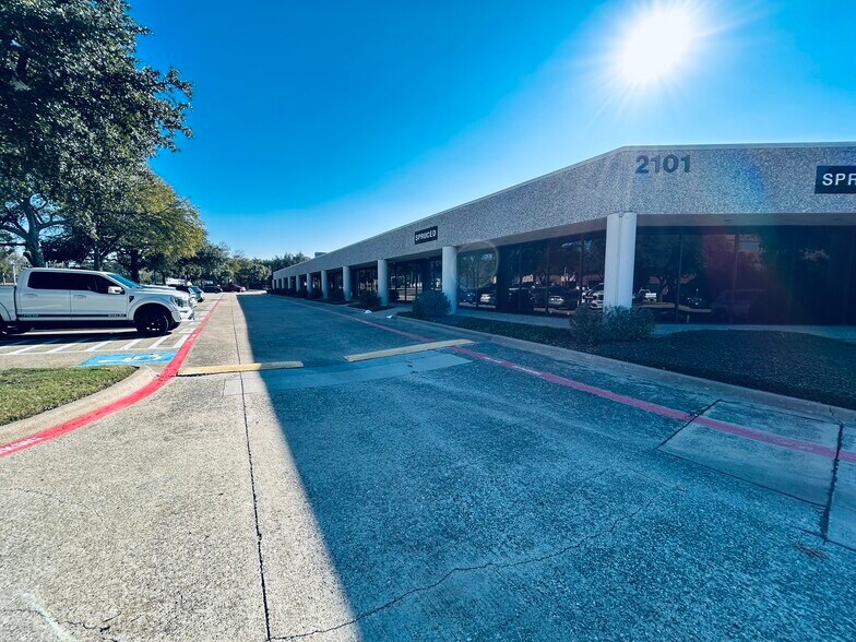 More Photos Of 2101 Midway Rd, Carrollton Light Manufacturing For Lease
