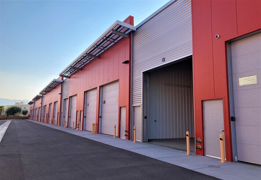 More Photos Of 73660 Dinah Shore Dr, Palm Desert Self Storage For Sale