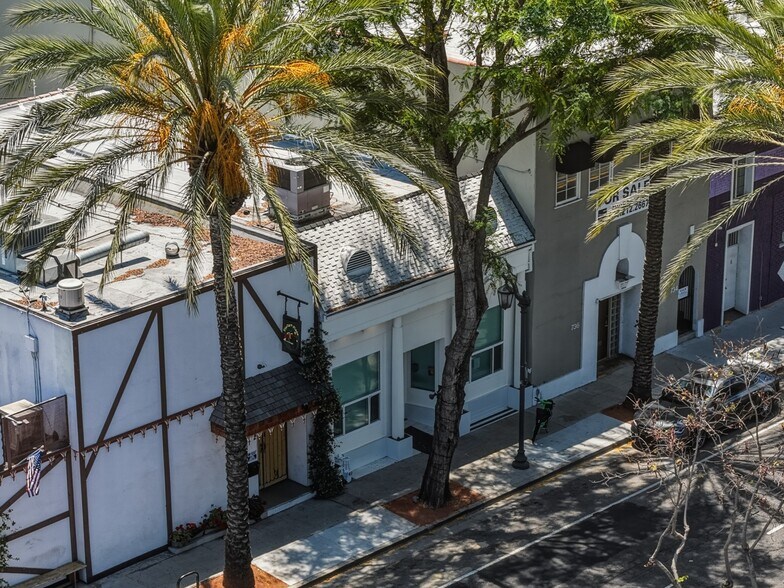 More Photos Of 738 N Highland Ave, Los Angeles General Retail For Sale