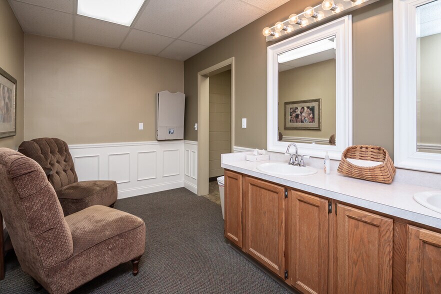 More Photos Of 733 Country Club Dr, Xenia Religious Facility For Sale