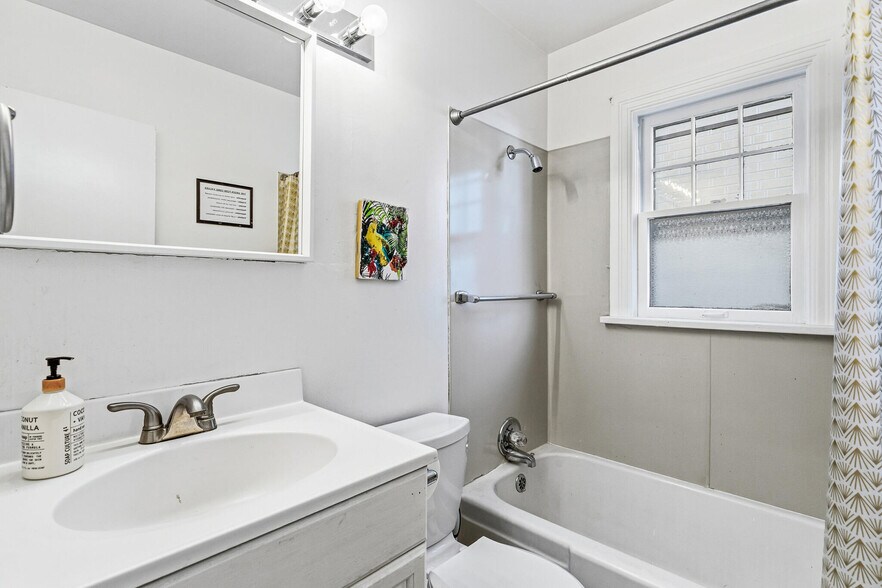 More Photos Of 7114 W 44th Ave, Wheat Ridge Office For Sale