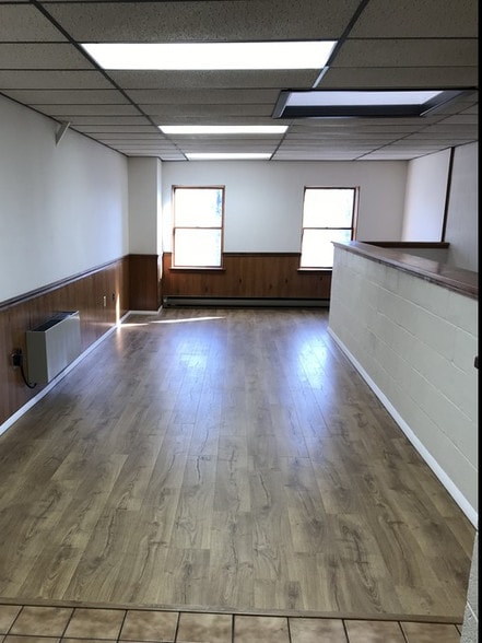 More Photos Of 9115-9125 Bursa Rd, Laurel Warehouse For Lease