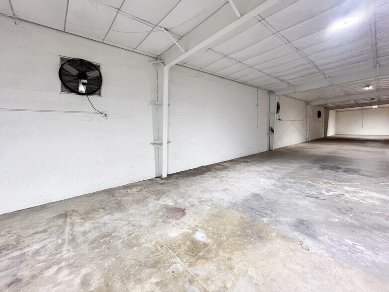 More Photos Of 16210 Clay Rd, Houston General Retail For Sale