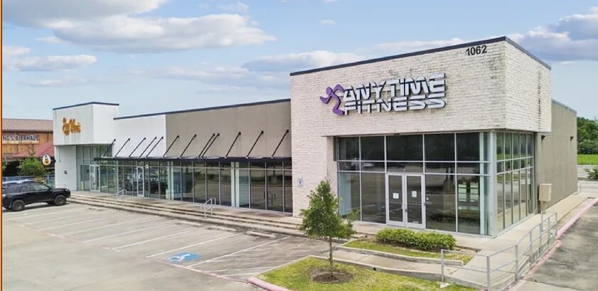 Primary Photo Of 1062 FM 646 Rd W, Dickinson Storefront For Lease