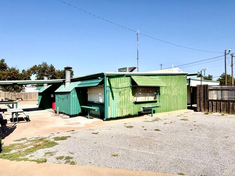 More Photos Of 117 Oxford ave, Enid Restaurant For Sale