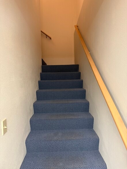 More Photos Of 1919 N Pearl St, Tacoma Office For Sale