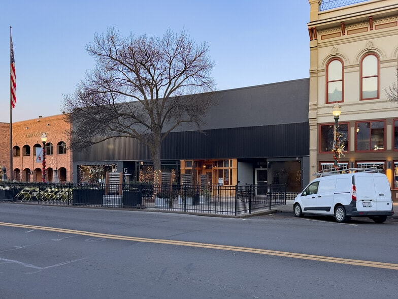 Primary Photo Of 39-47 E Main St, Walla Walla Storefront For Lease