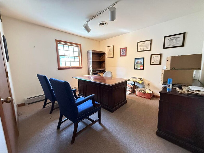 More Photos Of 21 Preston Ln, Bomoseen Flex For Sale