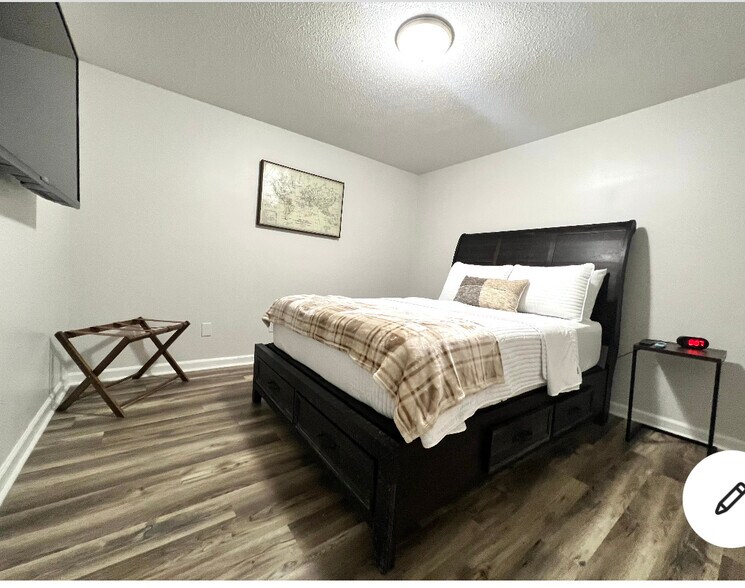 More Photos Of 118 71st St, Birmingham Apartments For Sale