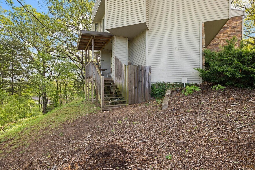 More Photos Of 381 W Guin Rd, Nixa Lodge Meeting Hall For Sale