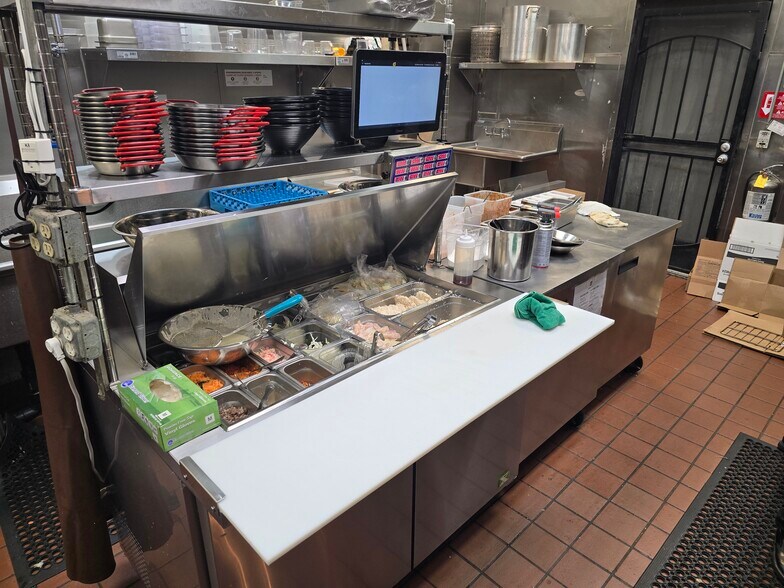 More Photos Of 3833-4093 Grand Ave, Chino Unknown For Lease