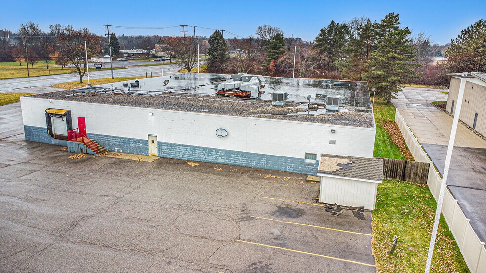 More Photos Of 1507 Walli Strasse Dr, Burton Freestanding For Sale