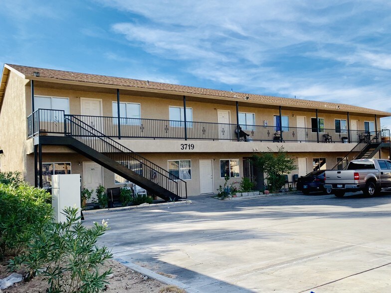 More Photos Of 3719 Royal Crest St, Las Vegas Apartments For Sale