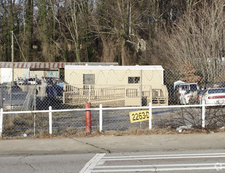 Primary Photo Of 2263 SW Metropolitan Pky, Atlanta Auto Dealership For Lease