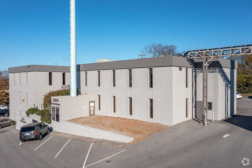 More Photos Of 2209 Crestmoor Rd, Nashville Office For Lease