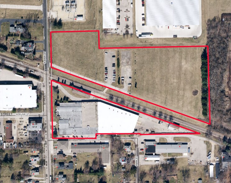 More Photos Of 402 N Main St, Walworth Warehouse For Lease