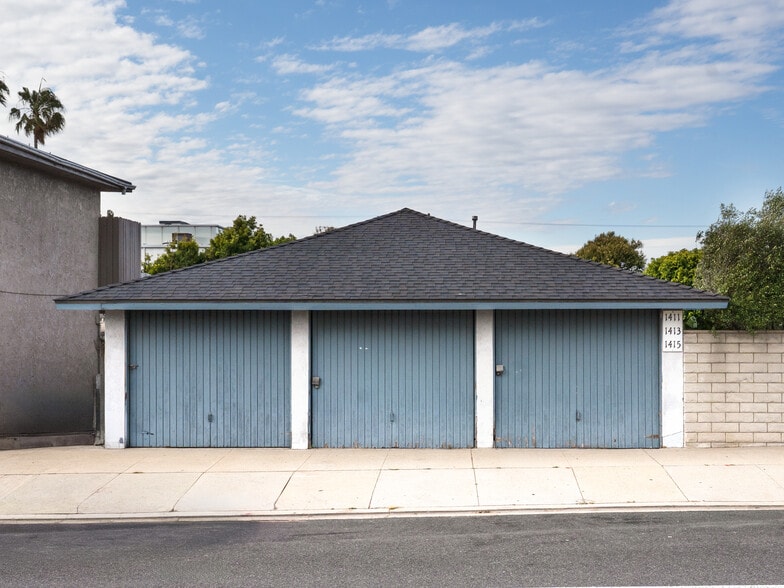 More Photos Of 1411 Manhattan Beach Blvd, Manhattan Beach Apartments For Sale