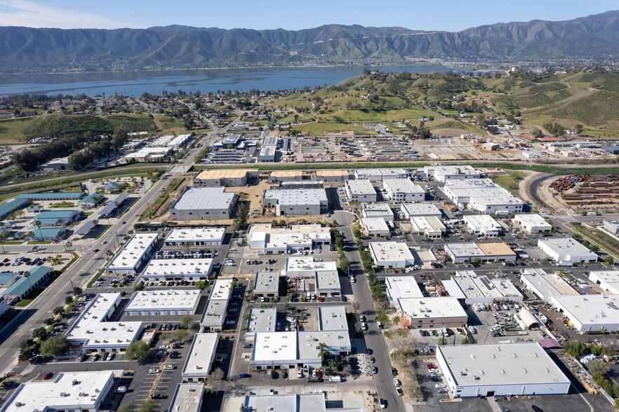 More Photos Of 560 Birch St, Lake Elsinore Manufacturing For Sale