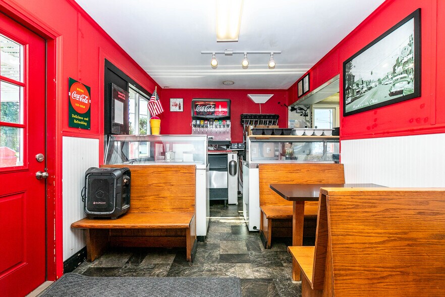 More Photos Of 961 E High St, Hicksville Restaurant For Sale